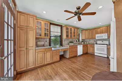 319 N Newton Lake Drive, Collingswood, NJ 08108 - Photo 18