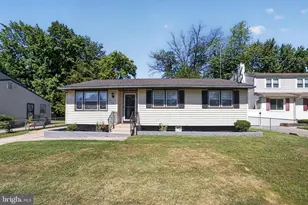 518 Carver Ct, Lawnside, NJ 08045 - Photo 2