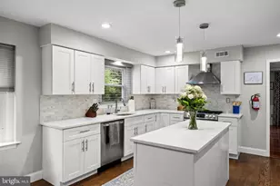 1112 Buttonwood Dr, Cherry Hill, NJ 08003 - Photo 4
