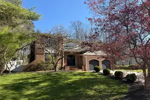10 E Red Oak Dr, Voorhees, NJ 08043 - Photo 2