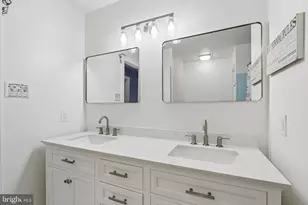 10 E Red Oak Dr, Voorhees, NJ 08043 - Photo 38