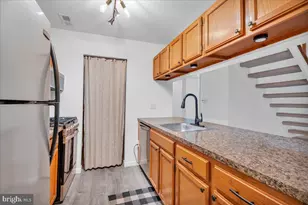 2102 The Woods, Cherry Hill, NJ 08003 - Photo 8