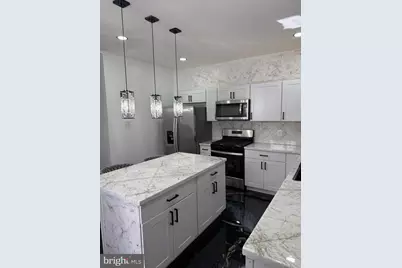 323 Chestnut Street, Camden, NJ 08103 - Photo 10