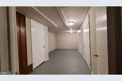 1055 Kenwood Avenue, Camden, NJ 08103 - Photo 6