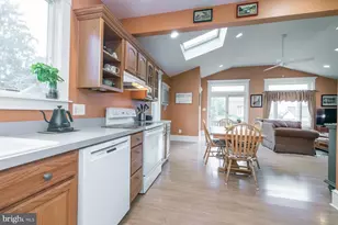 949 Park Ave, Collingswood, NJ 08108 - Photo 16