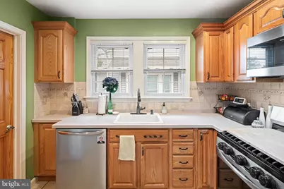 105 E Narberth Terrace, Collingswood, NJ 08108 - Photo 10