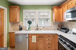 105 E Narberth Terrace, Collingswood, NJ 08108 - Photo 10