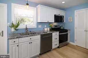 611 Jackson Ave, Magnolia, NJ 08049 - Photo 12