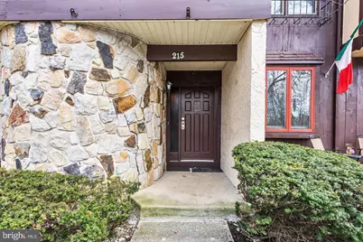 215 Keats Dr, Sicklerville, NJ 08081 - Photo 2