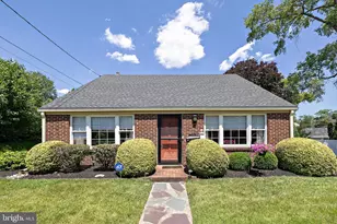 957 Mercer Dr, Haddonfield, NJ 08033 - Photo 1