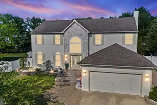 23 Graypebble Cir, Sicklerville, NJ 08081 - Photo 2