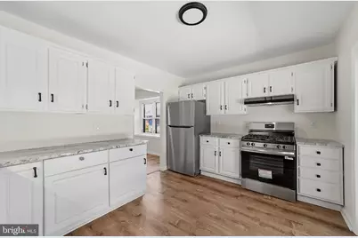 18 W 6th Avenue, Pine Hill, NJ 08021 - Photo 4