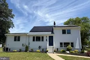 341 Larch Ave, Berlin, NJ 08091 - Photo 2