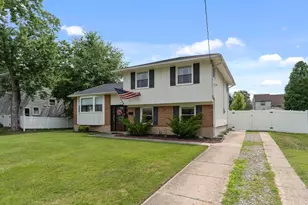 52 Longwood Dr, Stratford, NJ 08084 - Photo 2
