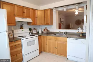 39 Victoria Manor Ct, Sicklerville, NJ 08081 - Photo 4