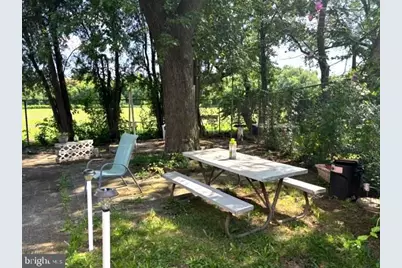 1103 Lakeshore Drive, Camden, NJ 08104 - Photo 4