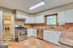 100 Kingsdale Ave, Cherry Hill, NJ 08003 - Photo 10