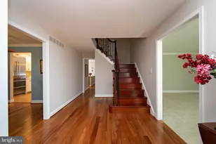 10 Chipley Run, Voorhees, NJ 08043 - Photo 2