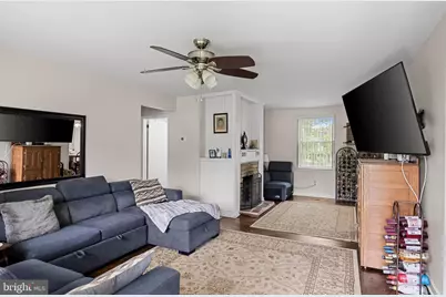 7 Lippincott Avenue, Voorhees, NJ 08043 - Photo 4