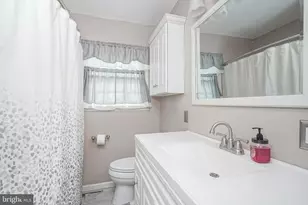 1098 Grandview Dr, Pine Hill, NJ 08021 - Photo 16