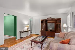 223 Dickens Ct, Cherry Hill, NJ 08034 - Photo 8