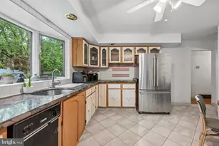 410 Narragansett Dr, Cherry Hill, NJ 08002 - Photo 12