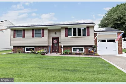 301 Roberts Avenue, Bellmawr, NJ 08031 - Photo 2