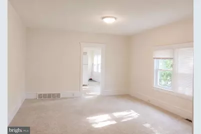 218 White Horse Avenue, Clementon, NJ 08021 - Photo 4