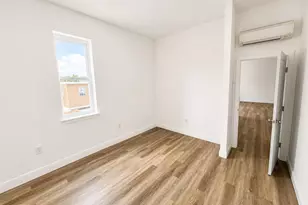 322 Vine St, Camden, NJ 08102 - Photo 8