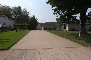 436 S Suffolk Dr, Cherry Hill, NJ 08002 - Photo 4