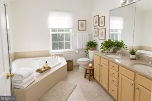 100 Summerbrooke Ct, Sicklerville, NJ 08081 - Photo 44