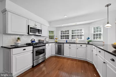 18 Burnham Lane, Voorhees, NJ 08043 - Photo 10
