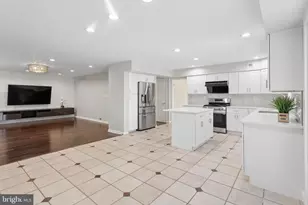 32 Country Walk, Cherry Hill, NJ 08003 - Photo 14