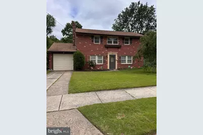 2310 S Cuthbert Drive, Lindenwold, NJ 08021 - Photo 1