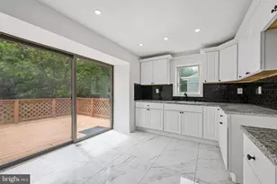 2310 S Cuthbert Dr, Lindenwold, NJ 08021 - Photo 16