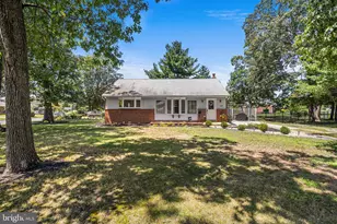 100 Bowling Green Dr, Voorhees, NJ 08043 - Photo 2