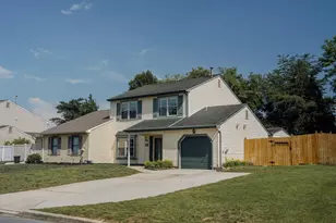 28 Cherry Cir, Gloucester Township, NJ 08012 - Photo 1