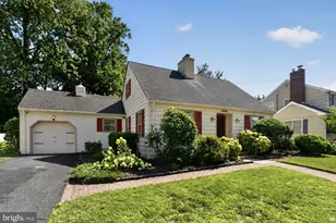 220 Hickory Ln, Haddonfield, NJ 08033 - Photo 2
