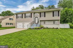 4 Piedmond Ln, Sicklerville, NJ 08081 - Photo 2
