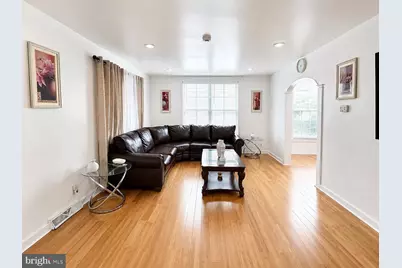 2135 Hillcrest Avenue, Pennsauken, NJ 08110 - Photo 2