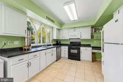 4 Steven Drive, Voorhees, NJ 08043 - Photo 10