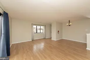 504 Britton Pl, Voorhees, NJ 08043 - Photo 4