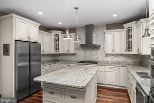 18 Cooper Run Dr, Cherry Hill, NJ 08003 - Photo 14