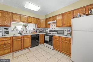 75 Pebble Ln, Gloucester Township, NJ 08012 - Photo 6