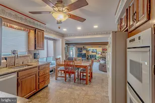 2 Bellows Ln, Cherry Hill, NJ 08002 - Photo 8