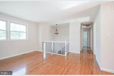 527 Hobart Drive, Clementon, NJ 08021 - Photo 4