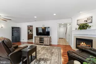 4 Jamie Ct, Clementon, NJ 08021 - Photo 4