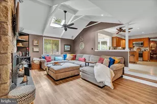 23 Hartley Ln, Voorhees, NJ 08043 - Photo 10