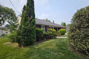 61 E Kraft Ave, Haddon Township, NJ 08107 - Photo 2
