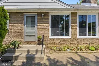 319 W Monroe Avenue, Magnolia, NJ 08049 - Photo 4